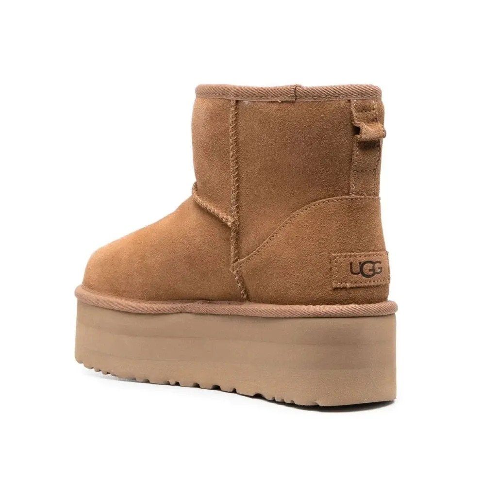 Ugg Scarpe da donna: UGG Classic Mini Platform Boot Chestnut EU 39 – Nuovo e nell'imballaggio originale da Erlinsbach venduto da sasneakers 1