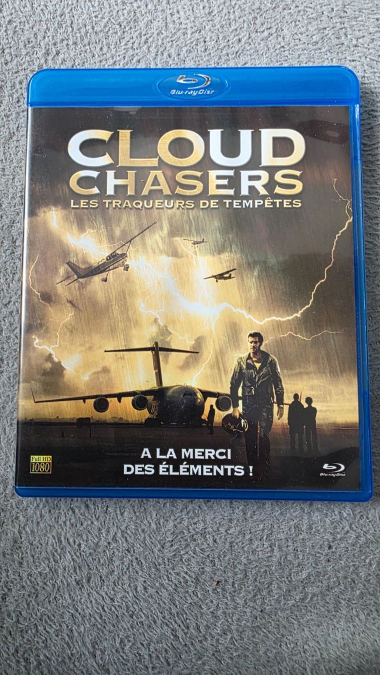 Tutti i DVDs: Cloud Chasers Blu-ray – Usato da Bionnens venduto da Meg011