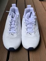 Puma Sportschuhe in weiss, Neu und ungetragen.