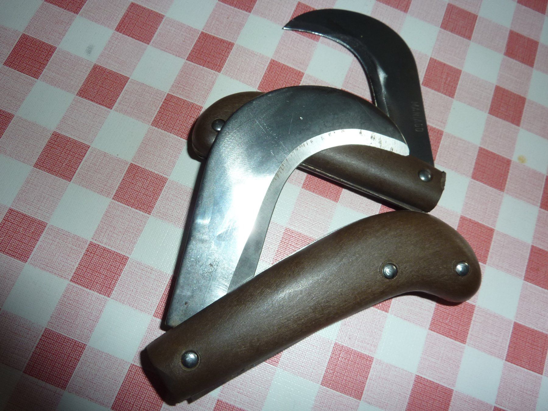 Fox Knives Coltelli tascabile: DEUX  SERPETTE::SUPER PIECES.    DE  .MANIAGO – Nuovo e nell'imballaggio originale da Lausanne venduto da coucoulet