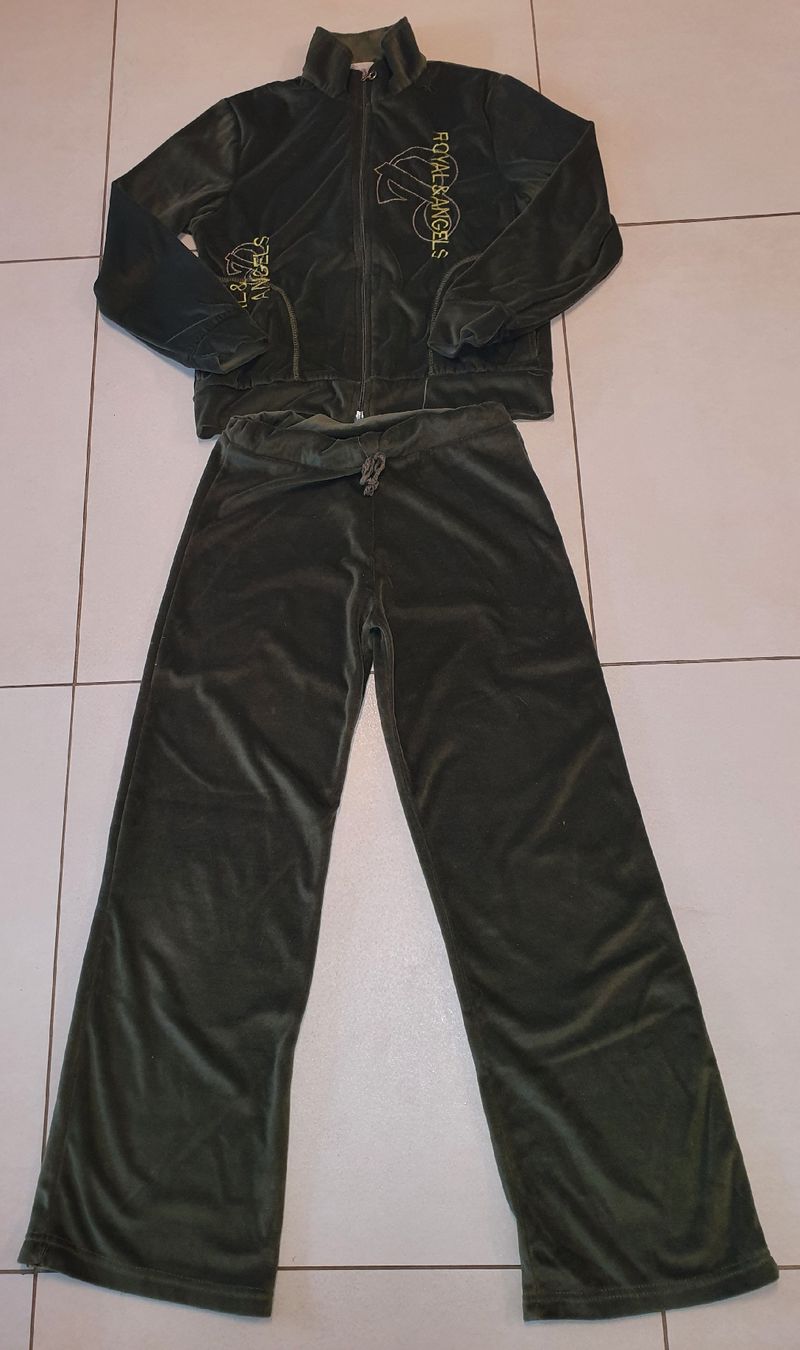Sonstige Unterwäsche: Ensemble d intérieur taille 34 – Neu (gemäss Beschreibung) aus Vouvry von Arwenne 2