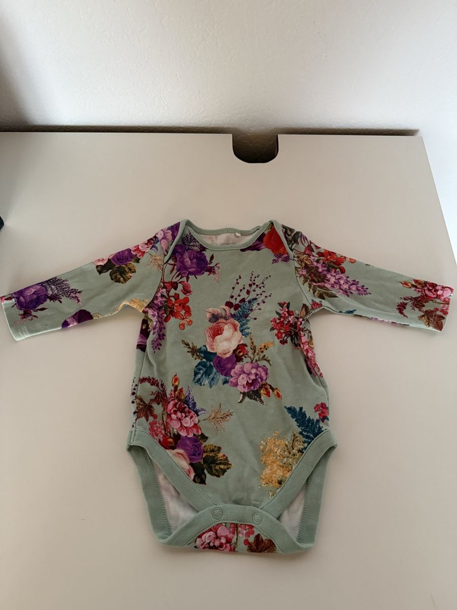 Biancheria intima: Sehr schöner Body Gr.62/68 – Usato da Bettwiesen venduto da Maori6