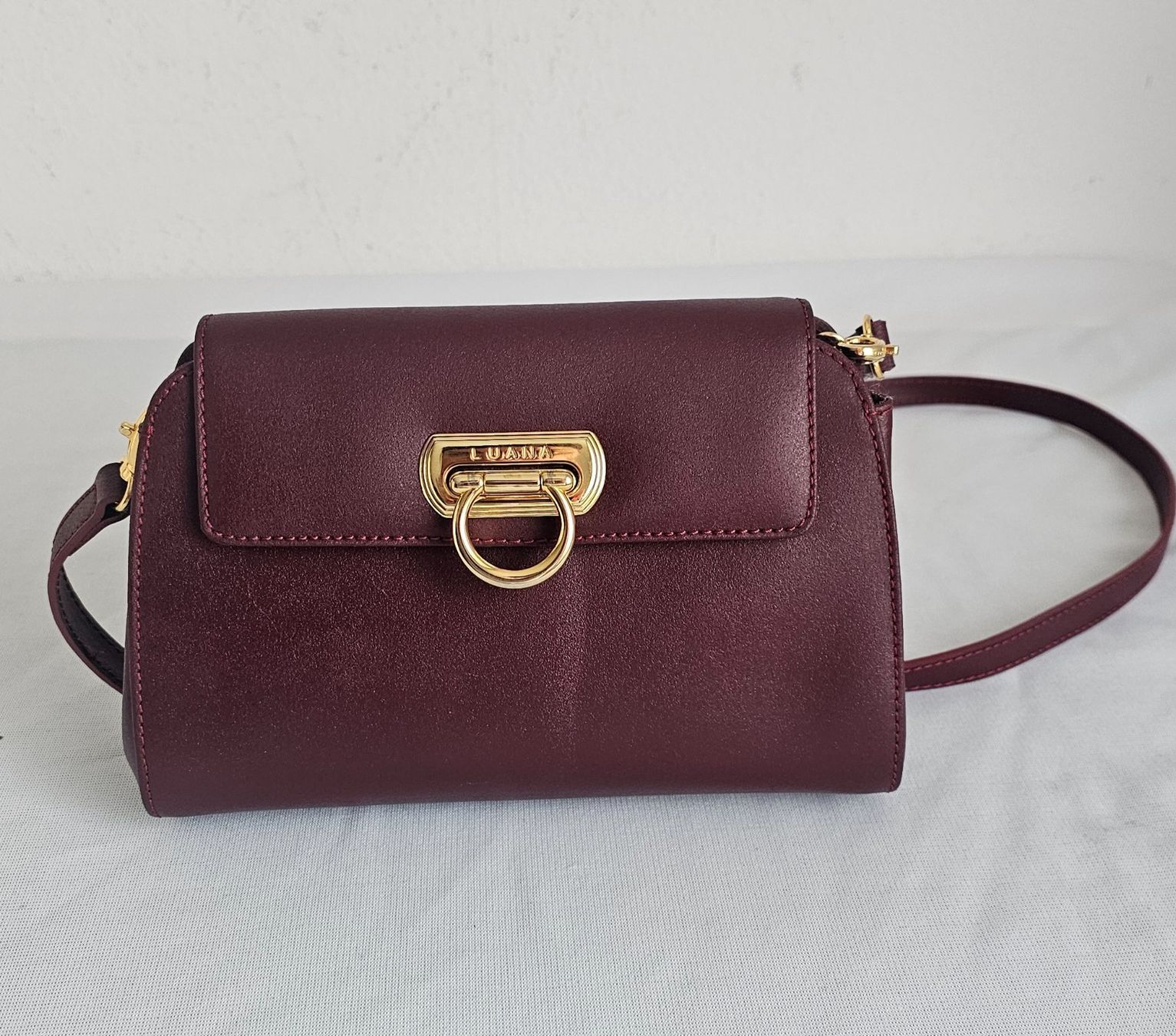 Borse da donna: ***LUANA*** Umhängetasche – Usato da Bronschhofen venduto da David80