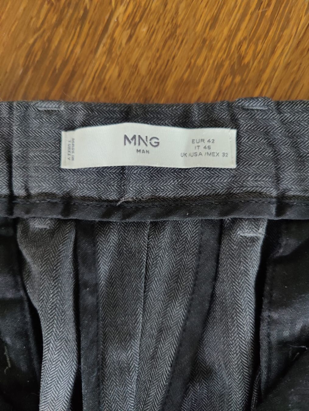 Mango Pantaloni: Hose Mango Wolle – Usato da Dietikon venduto da mike.thorton 1