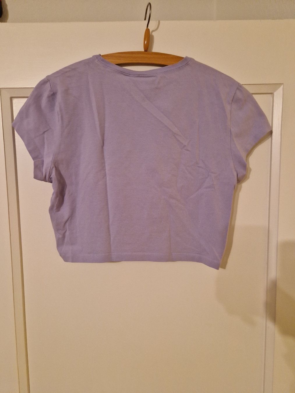 Weekday T-shirt: Violet T-Shirt - size L – Usato da Allschwil venduto da IreneTu 1