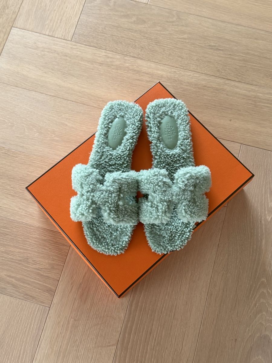 Hermès Scarpe da donna: Hermès Oran Teddy NEU (37.5) – Nuovo (secondo la descrizione) da Thalwil venduto da kirakirashop 1