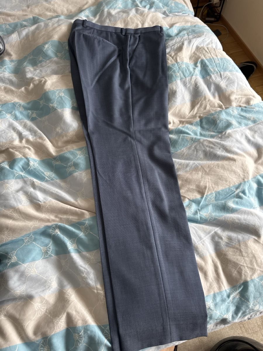 Hugo Boss Pantalons: Boss – D'occasion à Menzingen par Dali2504