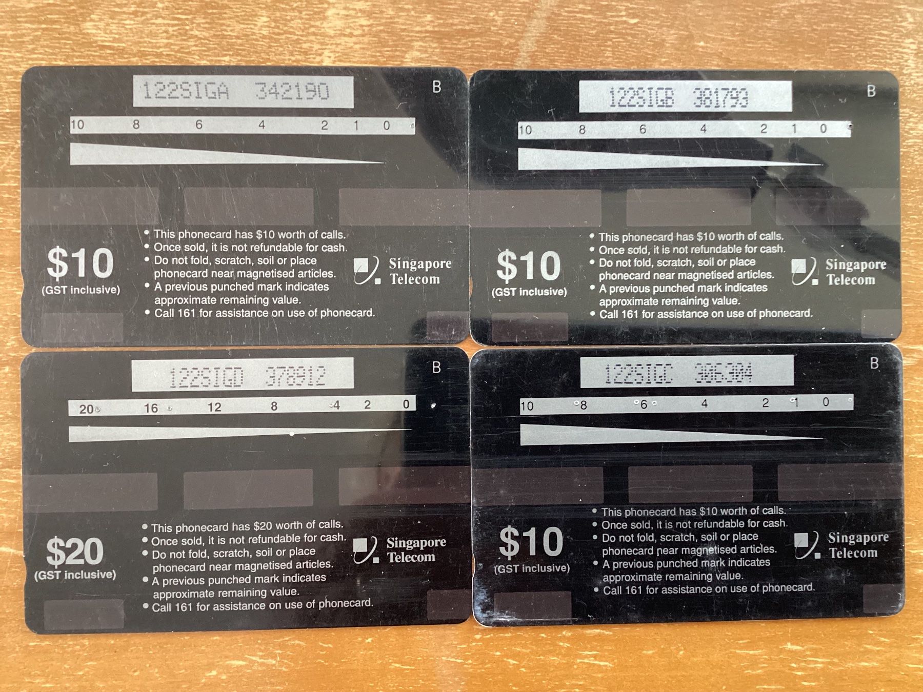 Cartes de téléphone: 4 Telefonkarten Singapur. Oldtimer Autos – D'occasion à Zürich par Tolima194 1