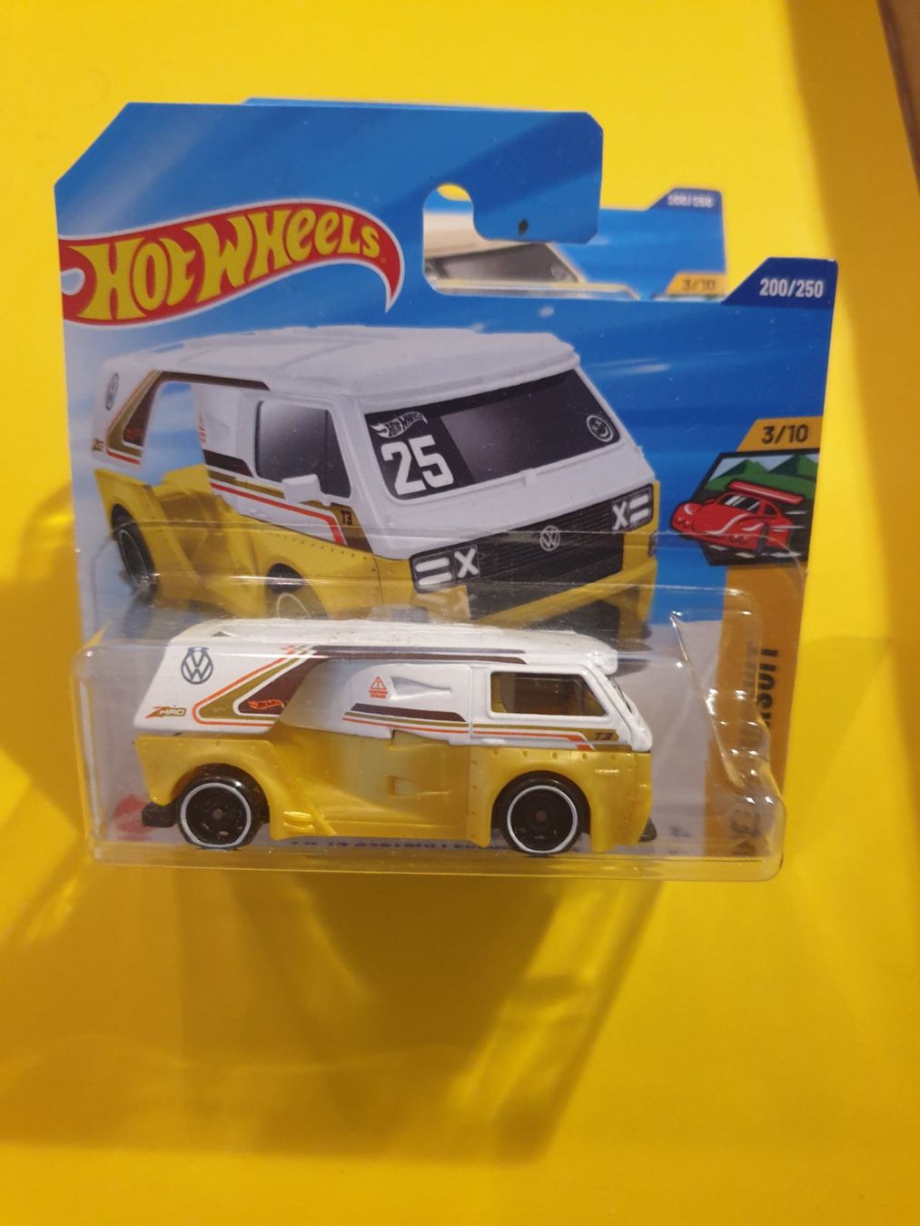 Hot Wheels Modellini d'auto: 2 x Hot Wheels VW T3 CUSTOM – Nuovo e nell'imballaggio originale da Oftringen venduto da Rotor 4