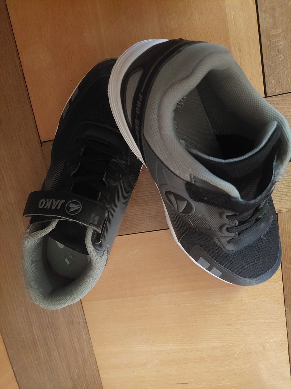 Jako Schuhe für Jungen: Jako Turnschuhe Grösse 36 – Gebraucht aus Beckenried von Havacola 5