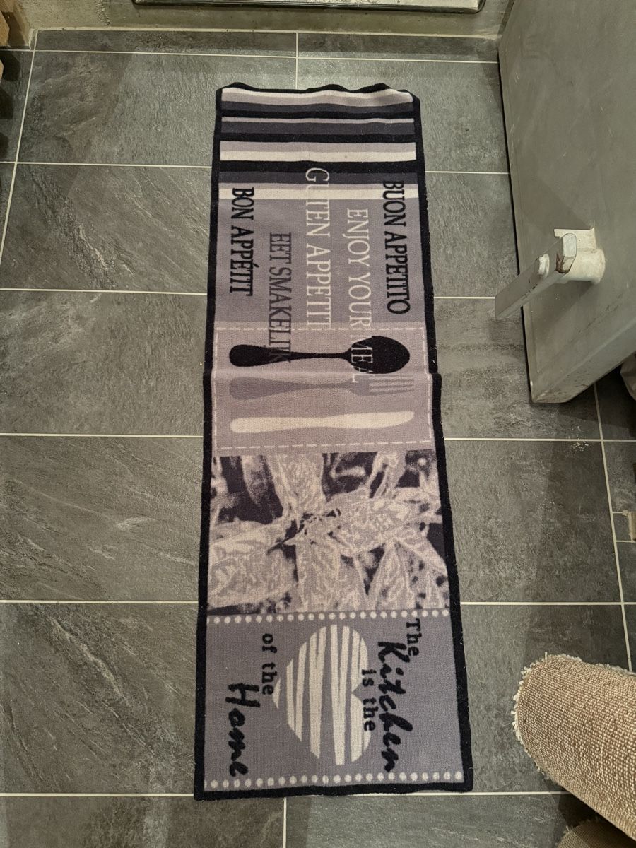 Tappeti: Teppich 150x50 cm – Usato da Luzern venduto da vivientth