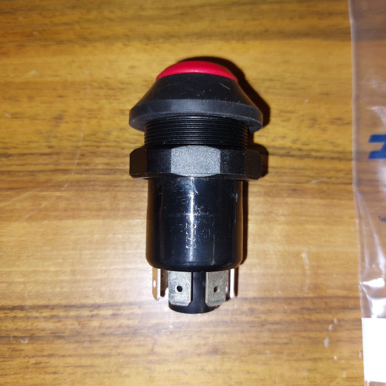 Tutti pezzi di ricambio auto: Pneuton Warnblinkschalter, neu, ungebraucht, 12V Universal – Usato da Hermetschwil-Staff venduto da SCHRAUBSTARK 1