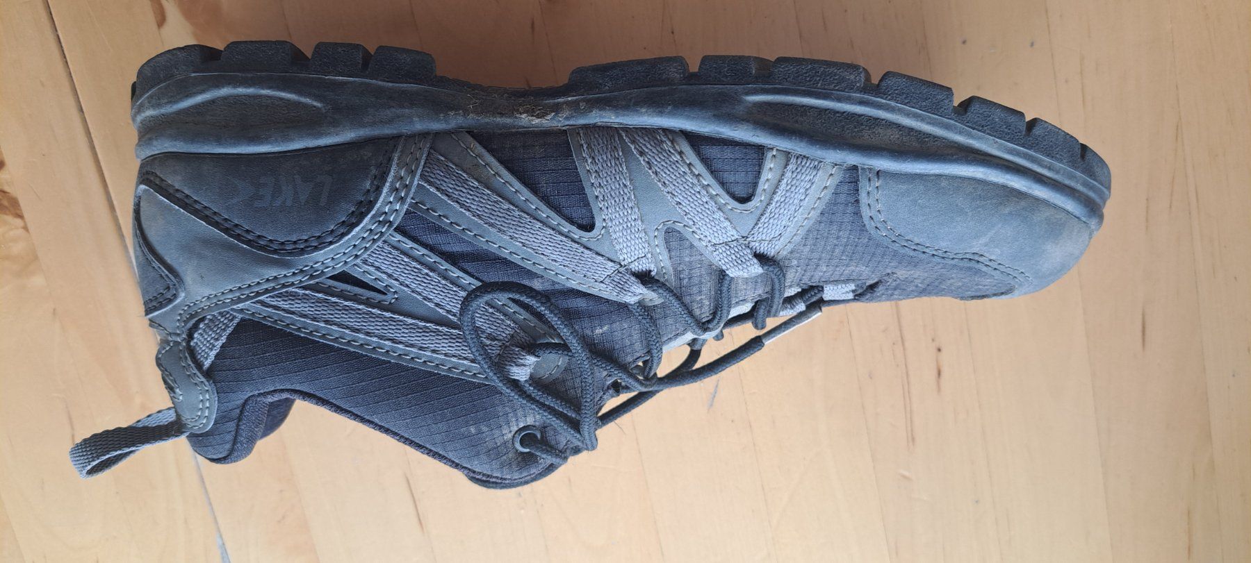 Scarpe da uomo: Chaussure vtt taille 41 – Usato da les hauts geneveys venduto da 401 1