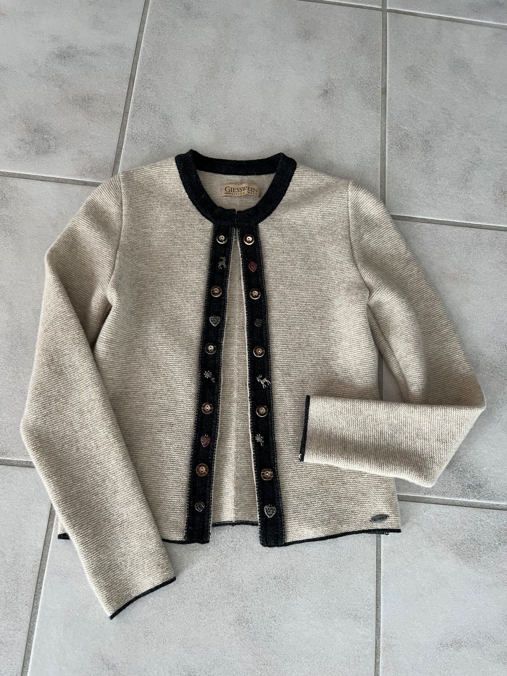 Jacken: Trachtenjacke Giesswein – Gebraucht aus Dulliken von Lemon09