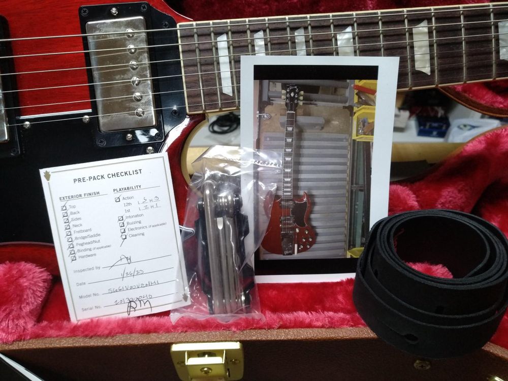Gibson SG Maestro Viola! Demo from our Shop! NP 2179 Chf TOP 3