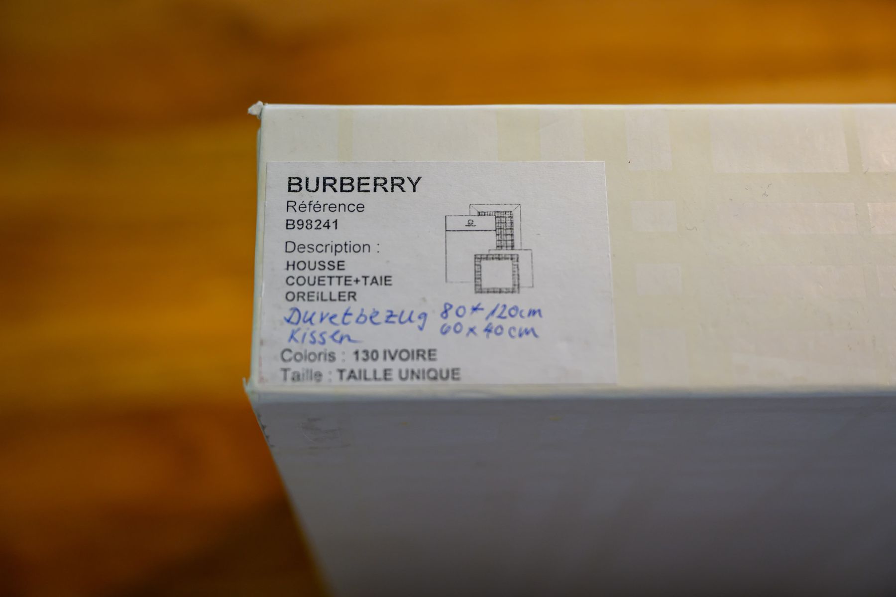 Burberry Coperte: Burberry Kinderbettwäsche – Nuovo e nell'imballaggio originale da Hausen am Albis venduto da Tamara84 1