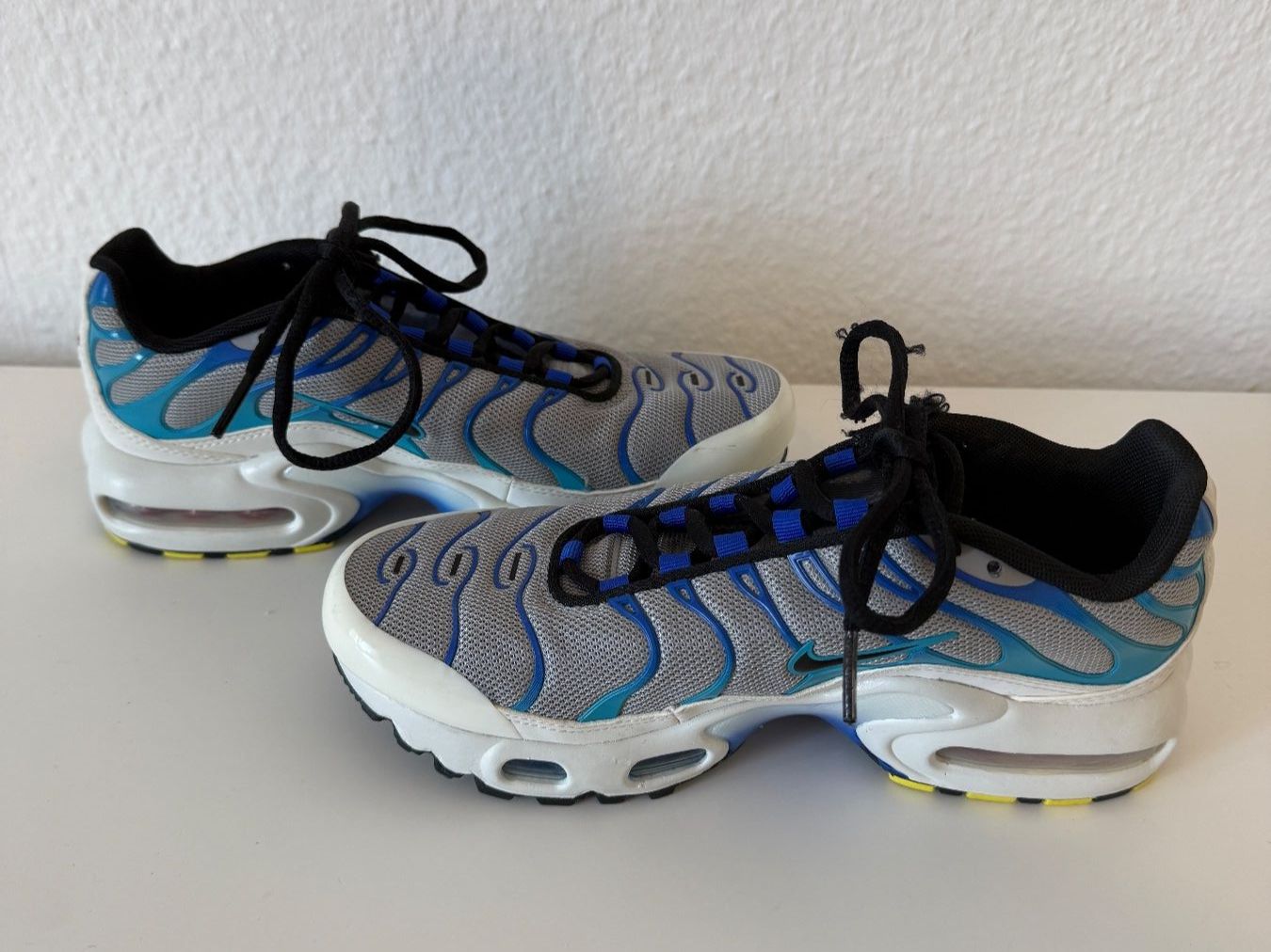 Nike Scarpe da donna: Nike Air Max TN Plus – Grau / Blau – Usato da Langenthal venduto da Mupho8 4