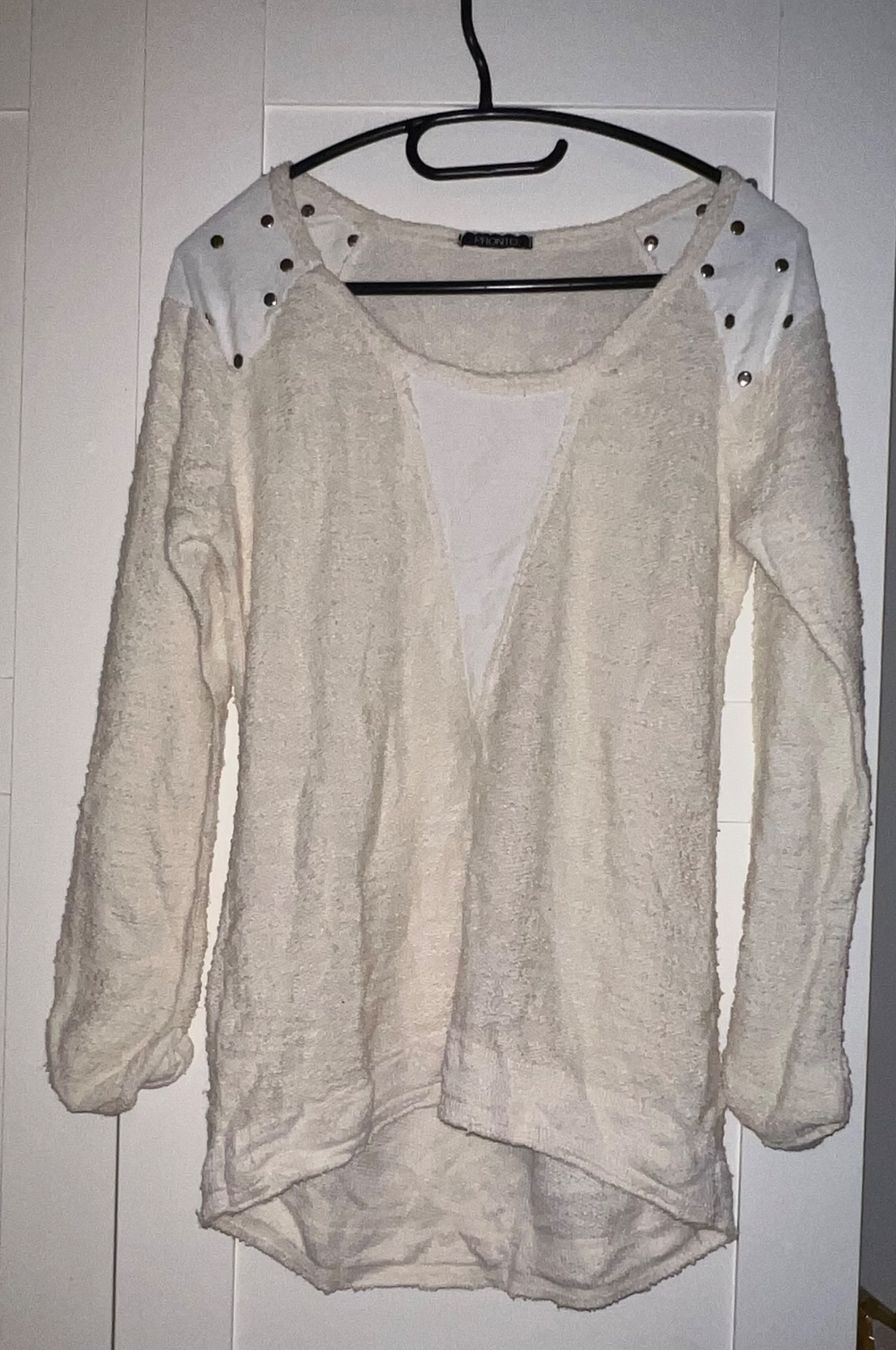 Maglioni & Felpe: • Leichter Pullover • – Usato da Basel venduto da mendoza13