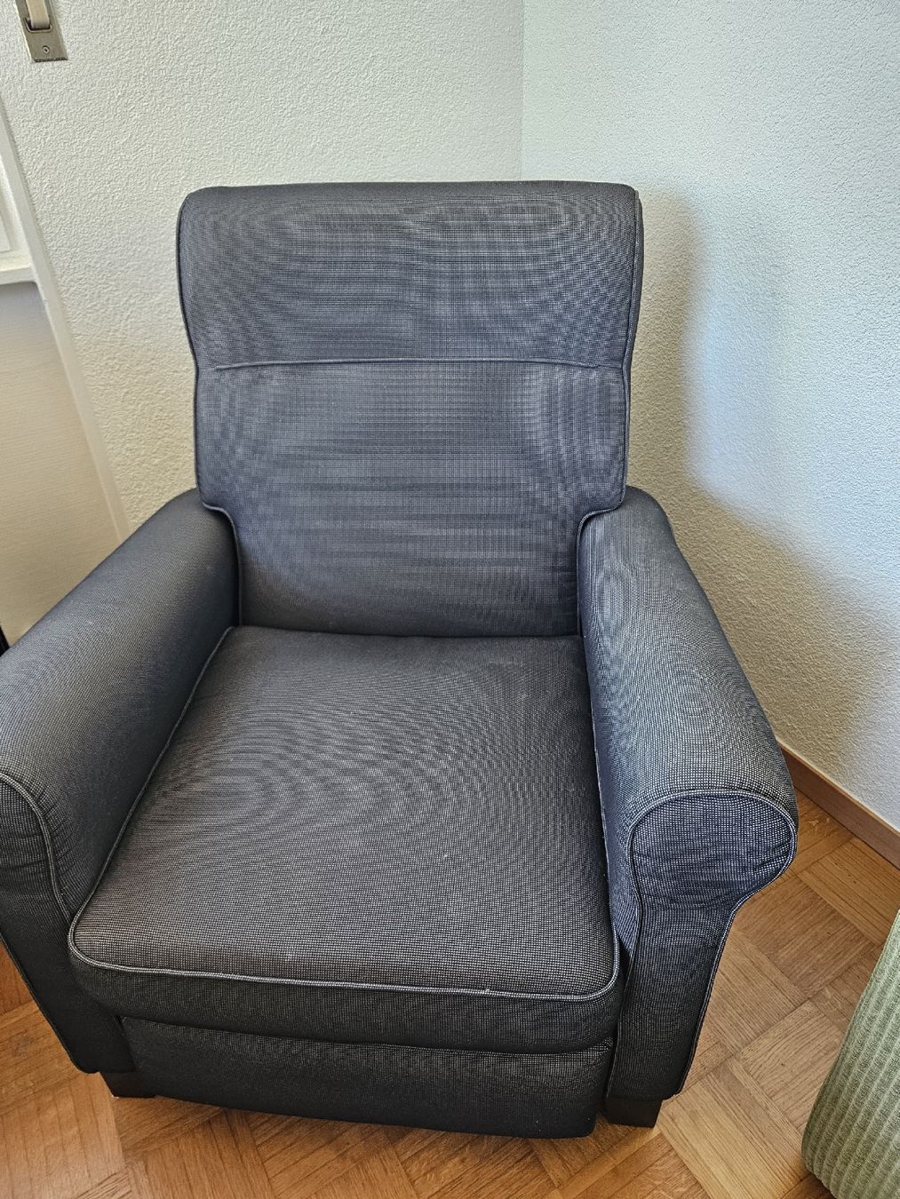 Ikea Sessel: Fauteuil inclinable gris Ikea – Gebraucht aus Lausanne von fel_5jlm 1