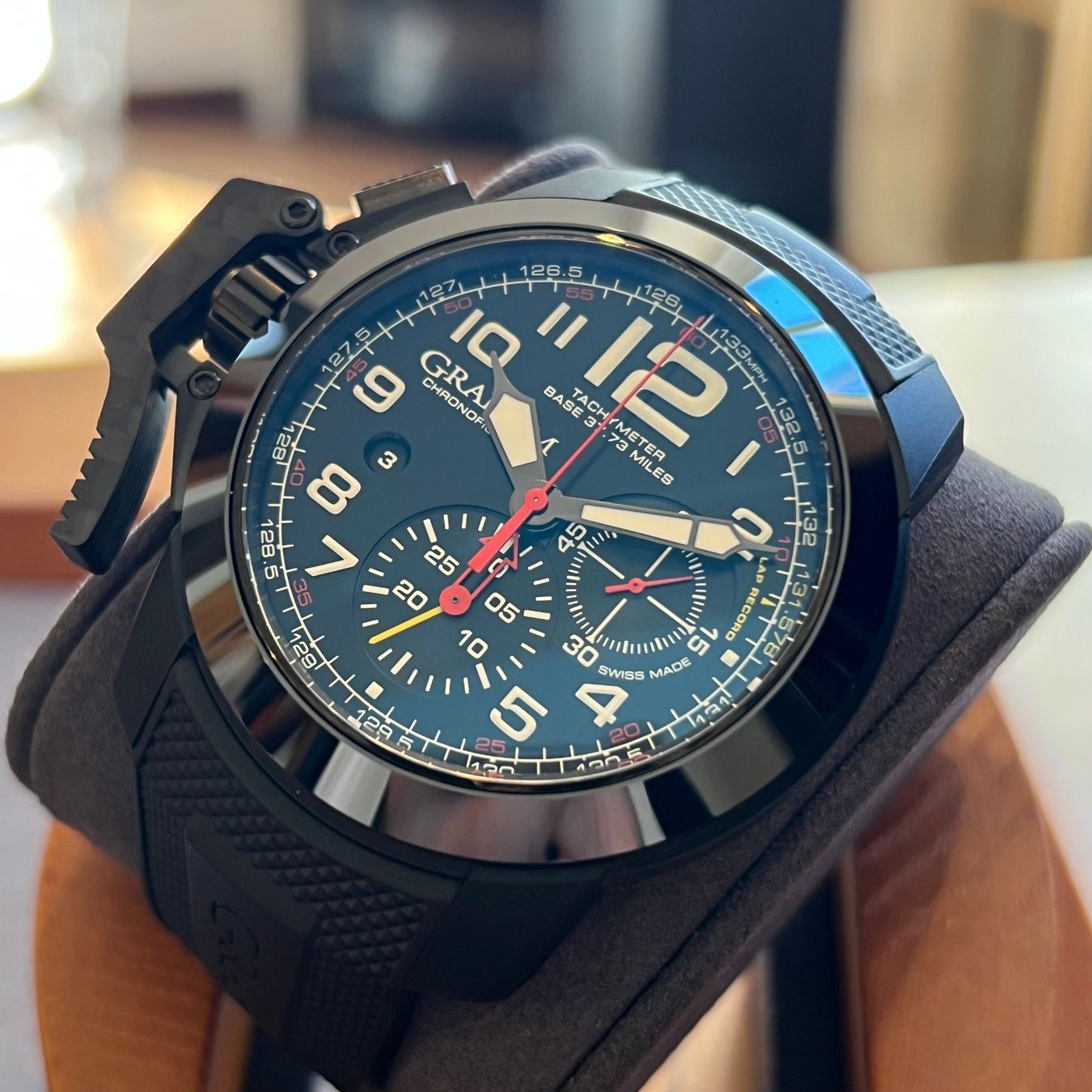 Graham Orologi: Graham Chronofighter Oversize Automatic IN-2CCBK-0 – Usato da Carouge GE venduto da Watchaser 8