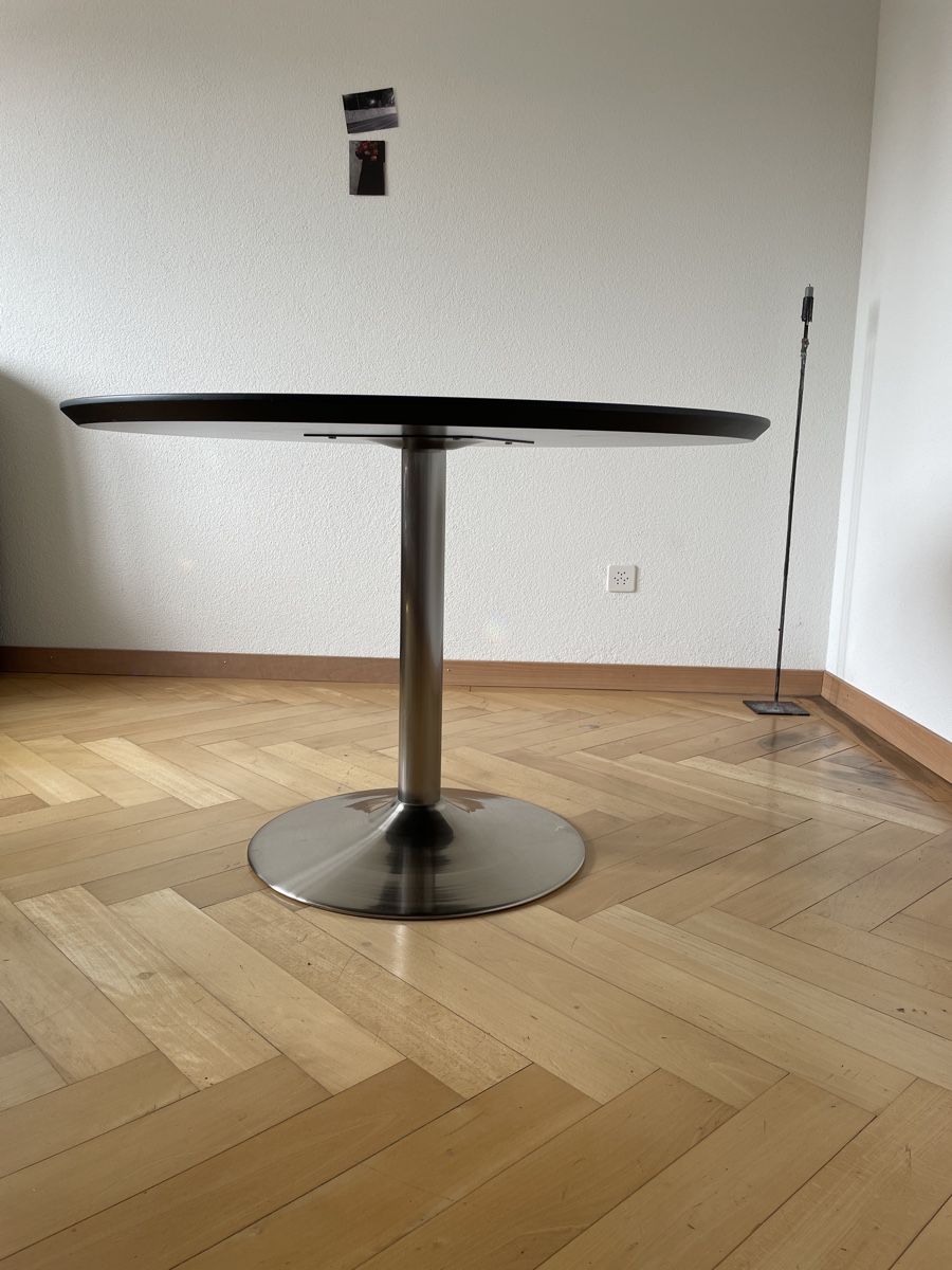 Tables: Runder Tisch – D'occasion à Bern par isa_vb8y 1