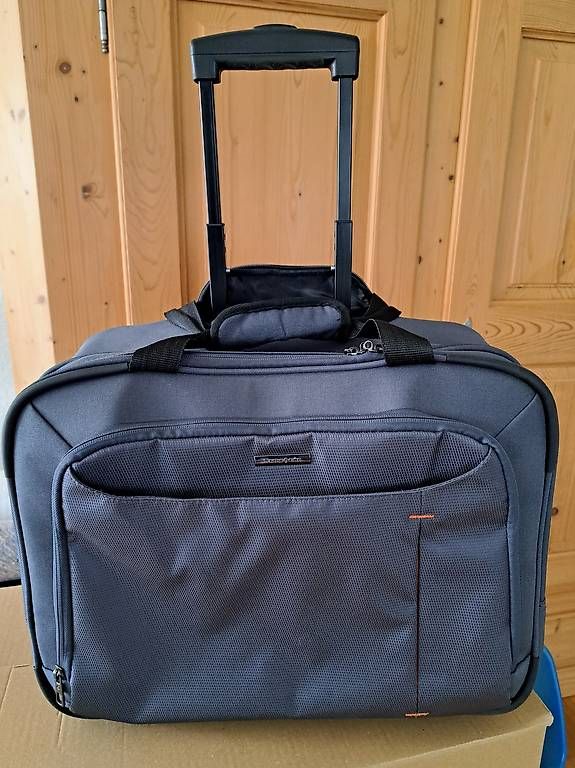 Valigie & Borse: Samsonite Laptoptasche/Koffer mit Rollen – Usato da Weinfelden venduto da Mausi2