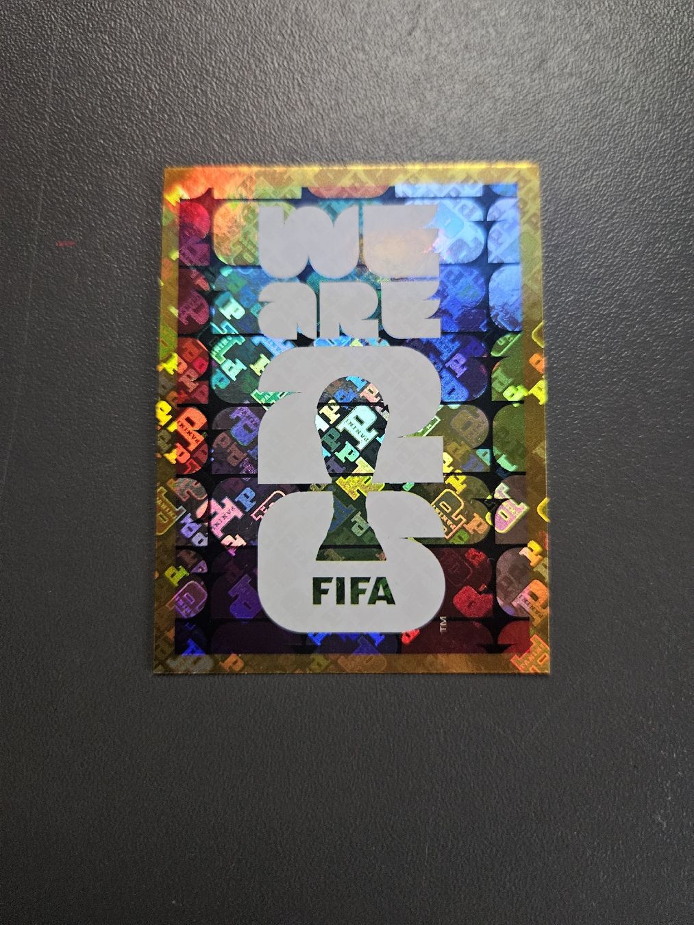 Panini Carte collezionabili: Panini WM26 Aufkleber: FWC:4 – Nuovo (secondo la descrizione) da Muttenz venduto da Shimoon
