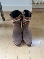 Stiefeletten (38)