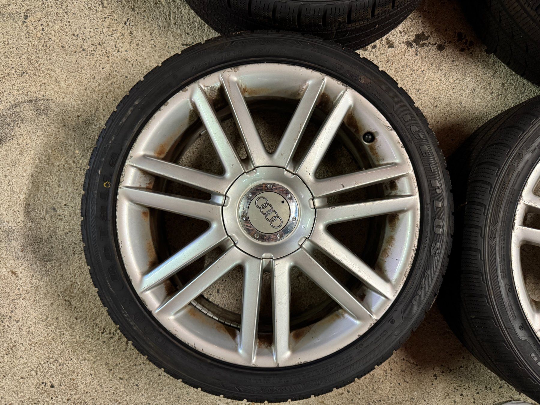 Audi Pneumatici & Ruote complete: Originale Audi S3 8P Räder – Usato da Uster venduto da 1i93kmd 1