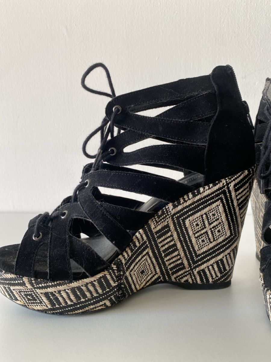 Scarpe da donna: Sommer platteaus mit Muster, Grösse 30 – Usato da lommis venduto da inf_thv8 2