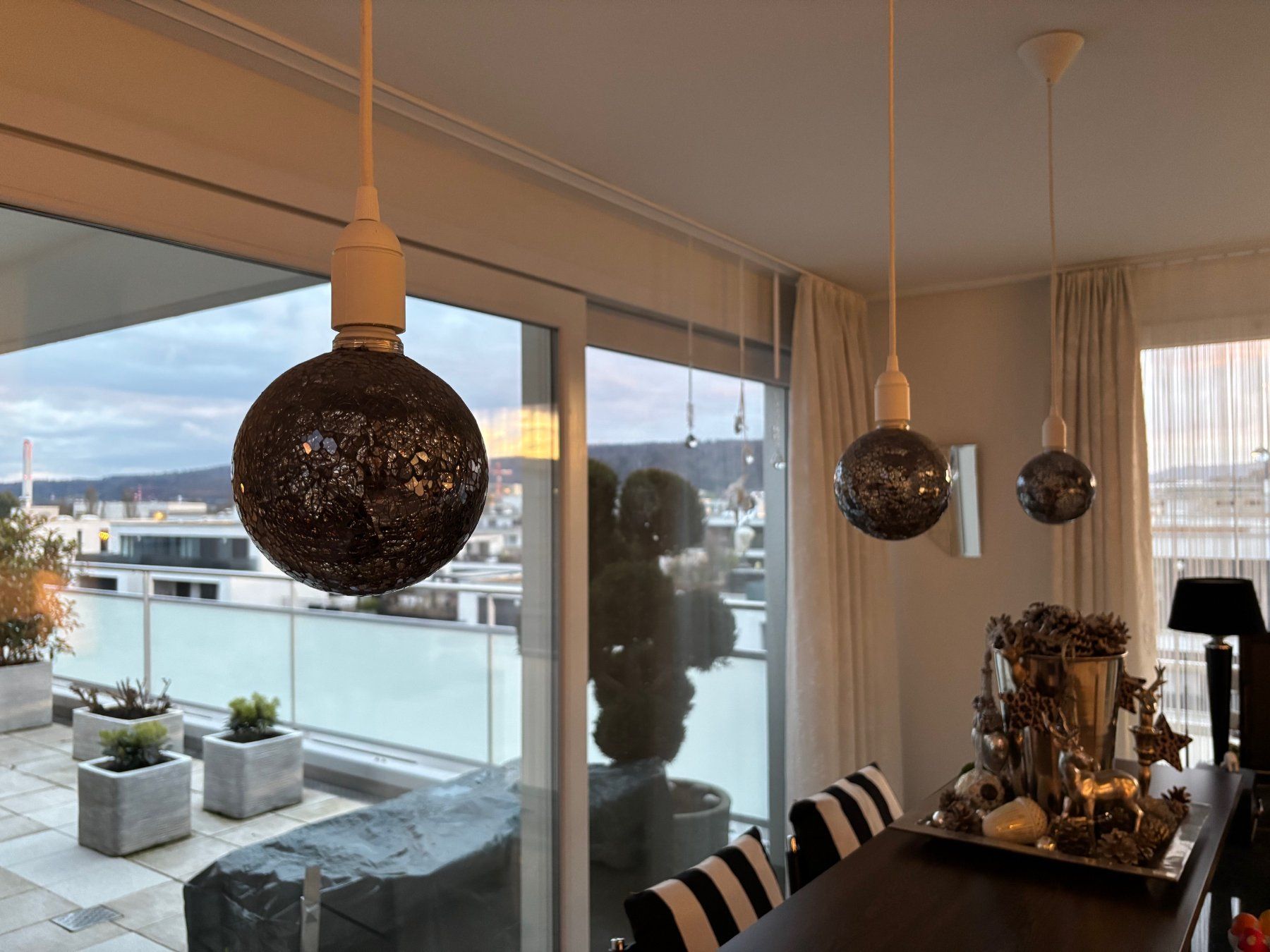Kronleuchter & Deckenlampen: Barlampen LED dimmbar, komplett, schwarz/silber – Gebraucht aus Glattpark (Opfikon) von Pangie 4