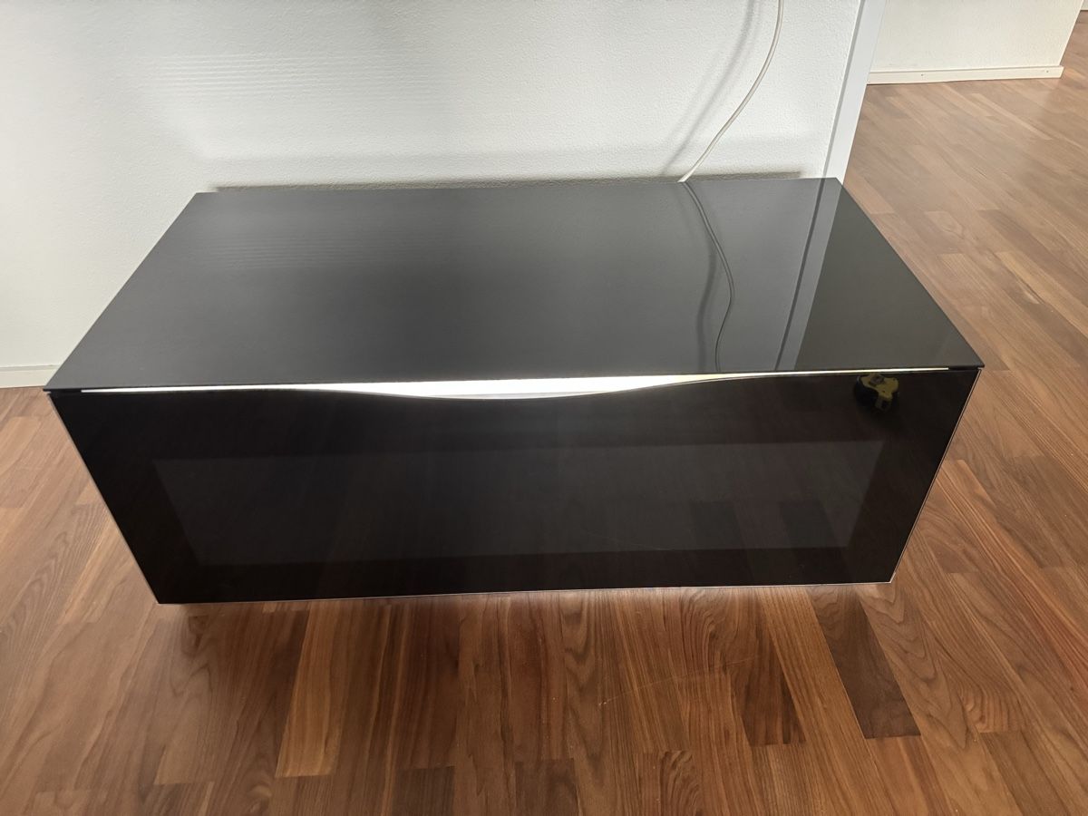 Mobili TV: Munari Modena TV- Sideboard / BVP CHF 1‘800.- – Nuovo (secondo la descrizione) da Hinwil venduto da Domeni86