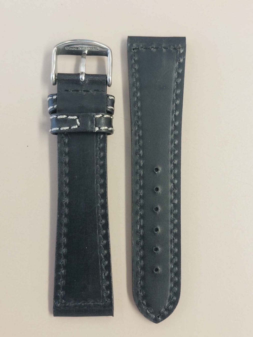 Bracciali & Braccialetti: Uhrenarmband Grösse 24 – Nuovo e nell'imballaggio originale da Zürich venduto da shimibene 1