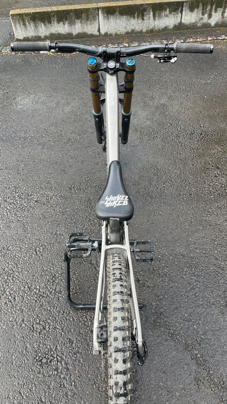 Norco Velos: 2024 Norco Shore Downhillbike – Gebraucht aus Balgach von Brunjana 4