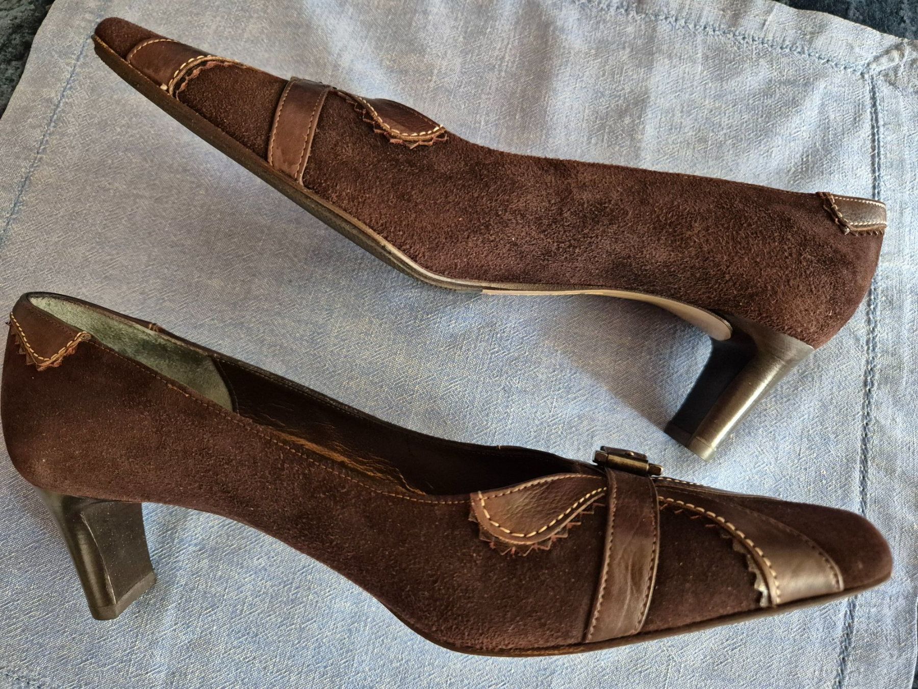 Damenschuhe: Escarpins dames, T 38, cuir daim, couleur chocolat – Neu (gemäss Beschreibung) aus La Tour-de-Peilz von PasciSwiss 4