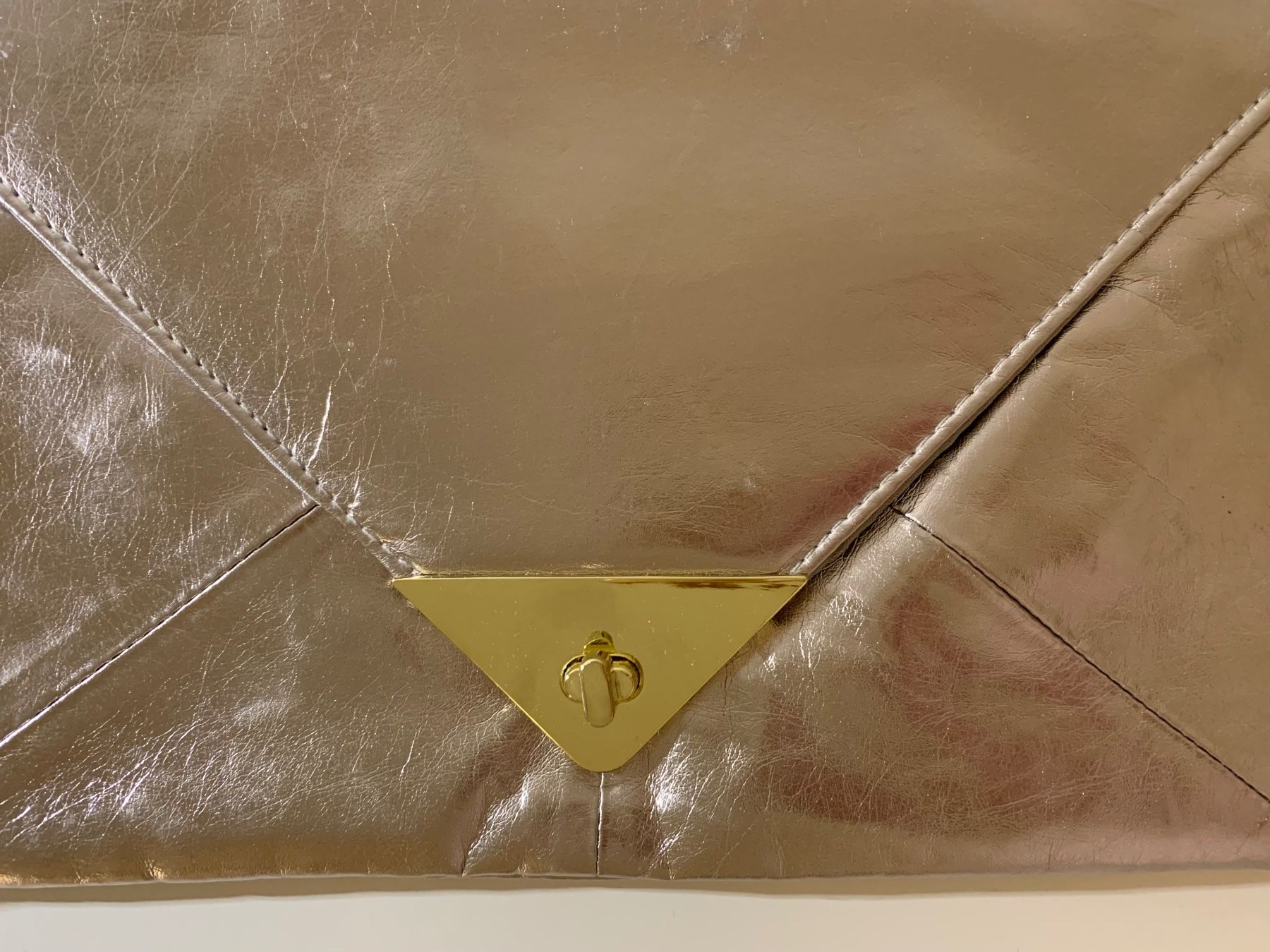 Asos Borse da donna: Clutch Tasche ASOS Metallic – Usato da Zürich venduto da ThaliaL 1