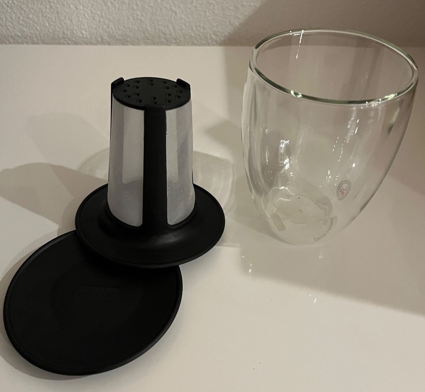 Bodum Bicchieri: Bodum Teeglas mit Filter, doppelwandig - Neu! – Nuovo e nell'imballaggio originale da Burgdorf venduto da wiwy51 1