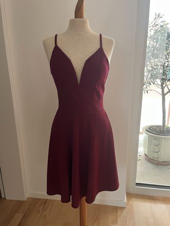 Kleid Damen dunkelrot Grösse S von walG