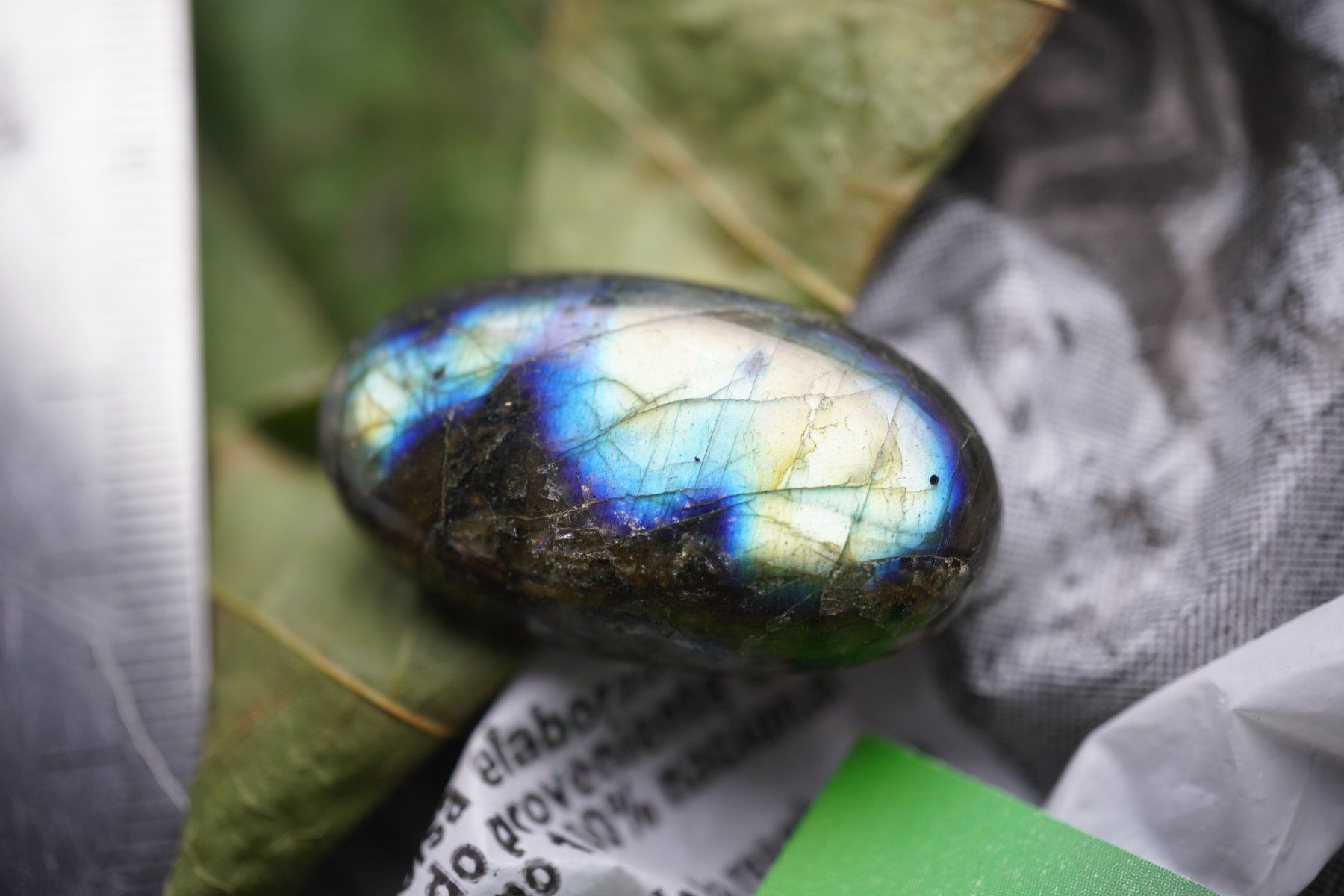 Minerali & Pietre curative: Labradorit Cabochon 38ct  ab 1.- – Nuovo e nell'imballaggio originale da Eschenbach SG venduto da topstone