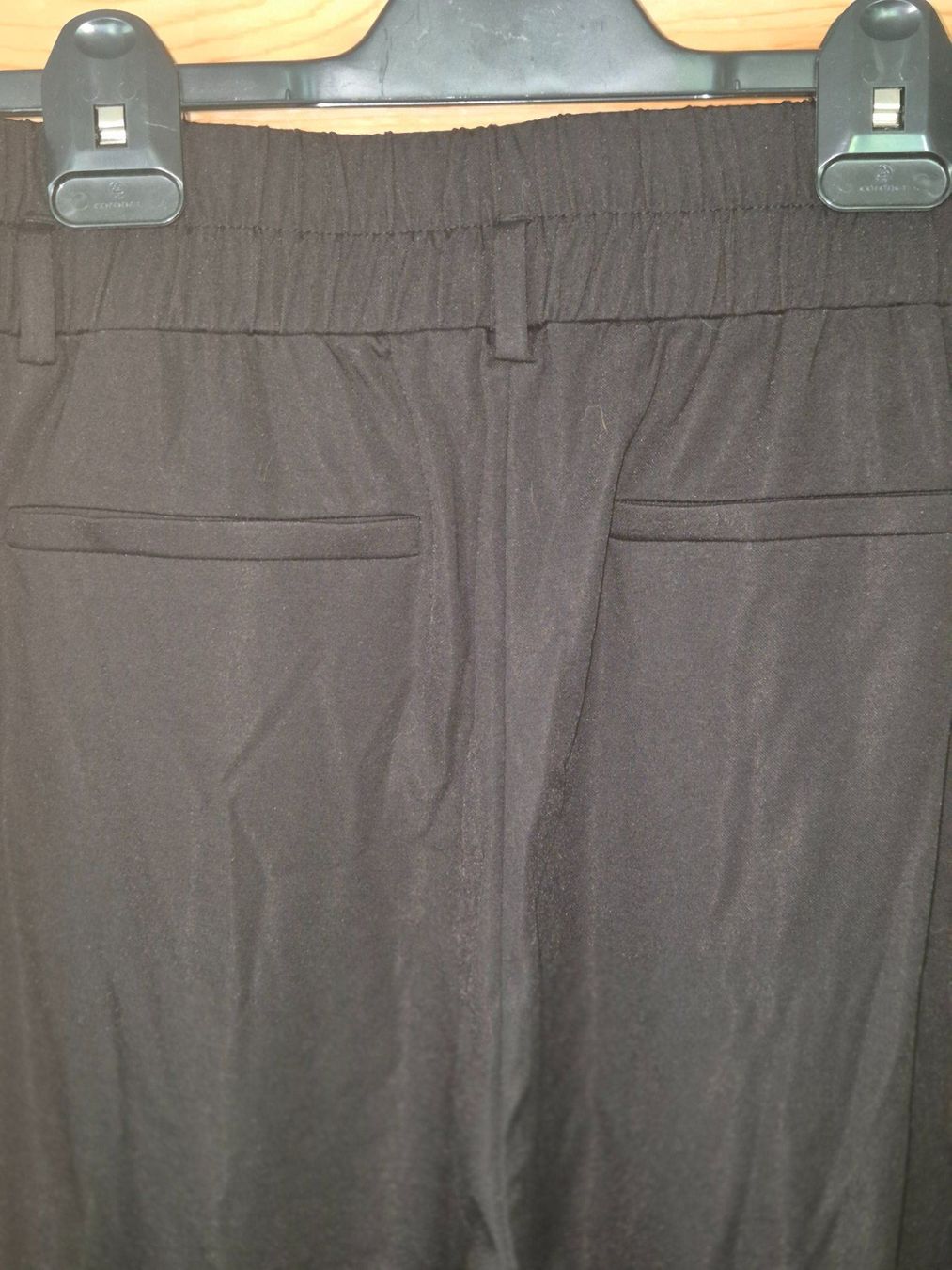 Comma Pantaloni: Schwarze Culotte Hose von COMMA – Nuovo (secondo la descrizione) da Chur venduto da polly07 2