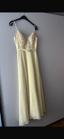 Abendkleid gelb mit Stickerei und Perlen Grösse S