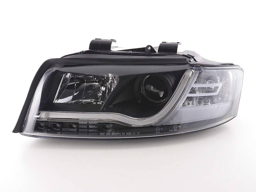 Fari: AUDI A4 8E TAGFAHRLICHT SCHEINWERFER LIGHTBAR – Usato da Münchwilen TG venduto da SwissTuningShop 1