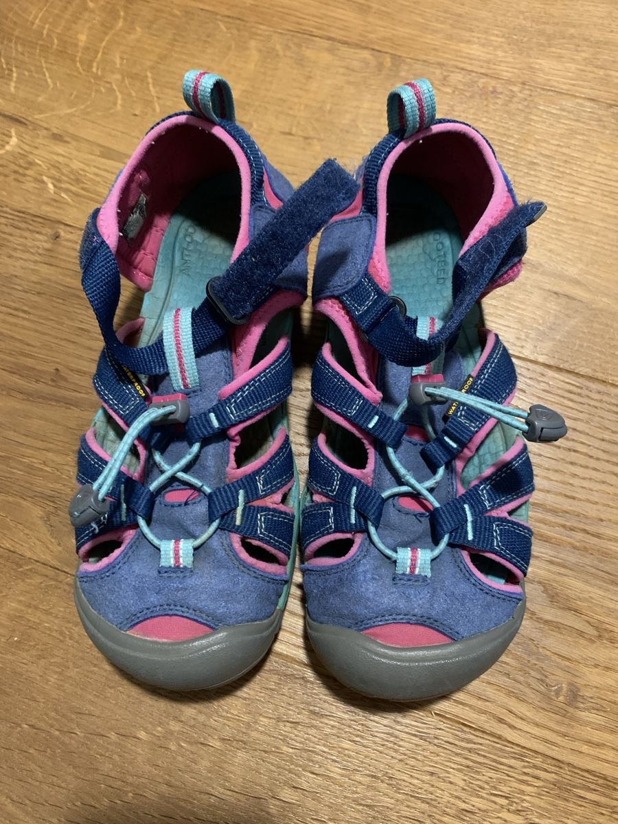 Keen Scarpe per ragazze: Keen Sandalen Gr. 36 – Usato da Stallikon venduto da Lumi_11