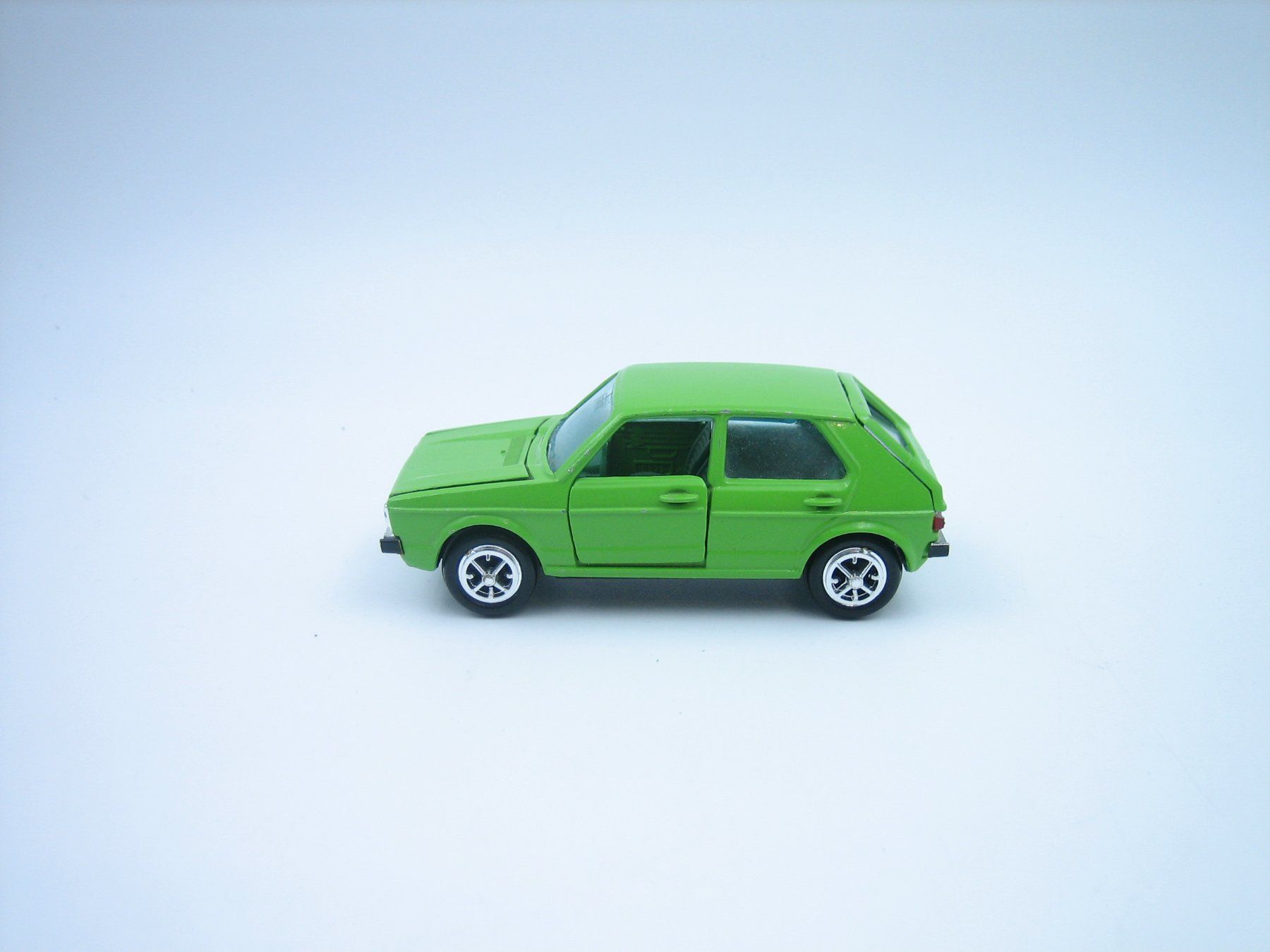 Gama Modellini d'auto: VW Golf Gama Mini 1:43 – Usato da Zürich venduto da Tomi118 1