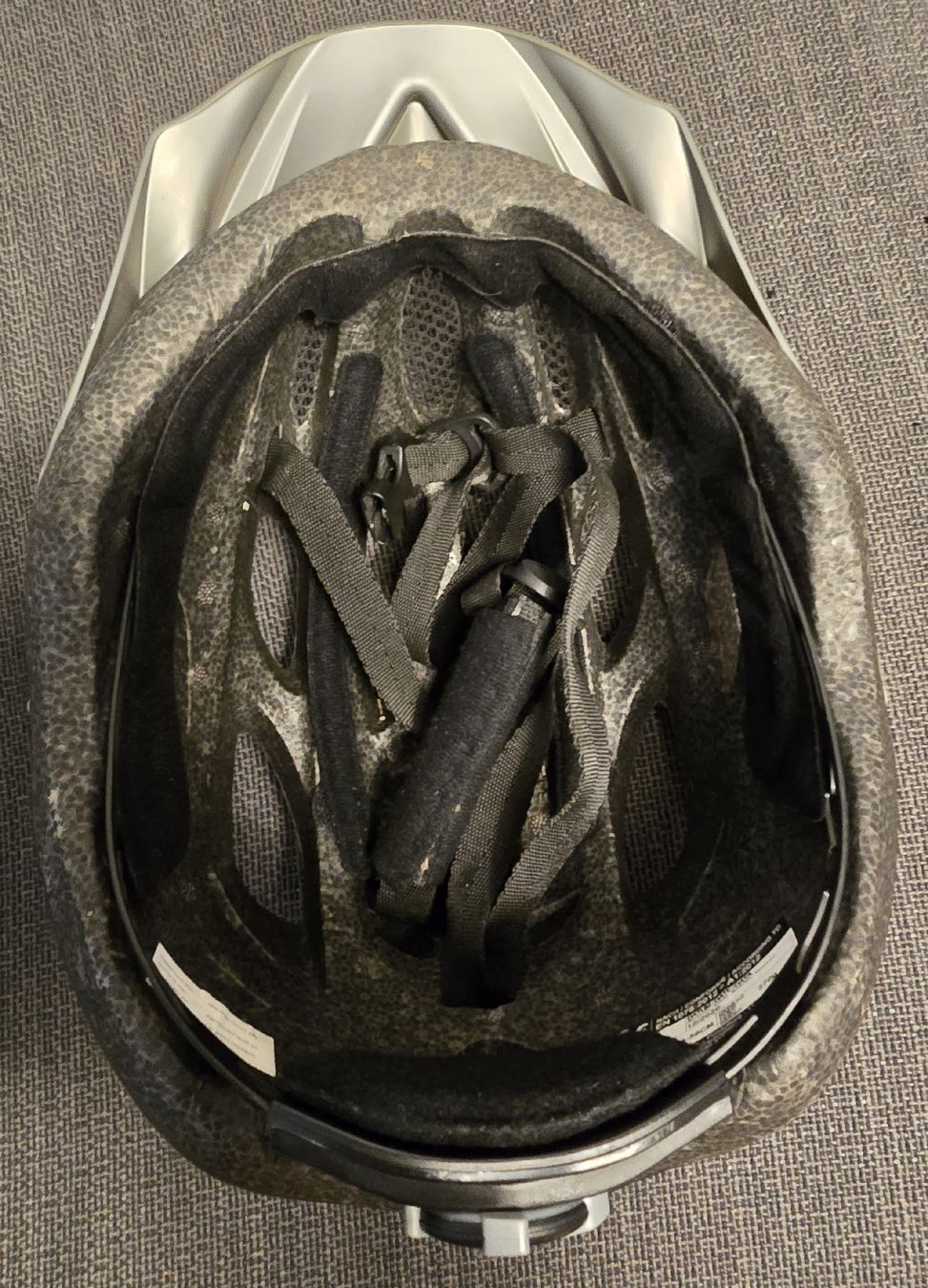 Caschi: Fahrradhelm MTB - Velohelm M/L – Usato da Wangs venduto da Restposten.Garage 4