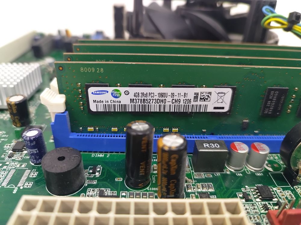 Intel Desktop Board DQ67SW mit CPU i7-2600 und 16GB RAM (Gebraucht) in ...