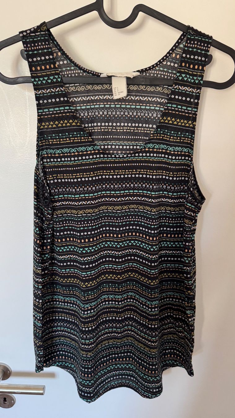 H&M Top: H&M Top, Gr. S – Usato da Luzern venduto da Ecila007