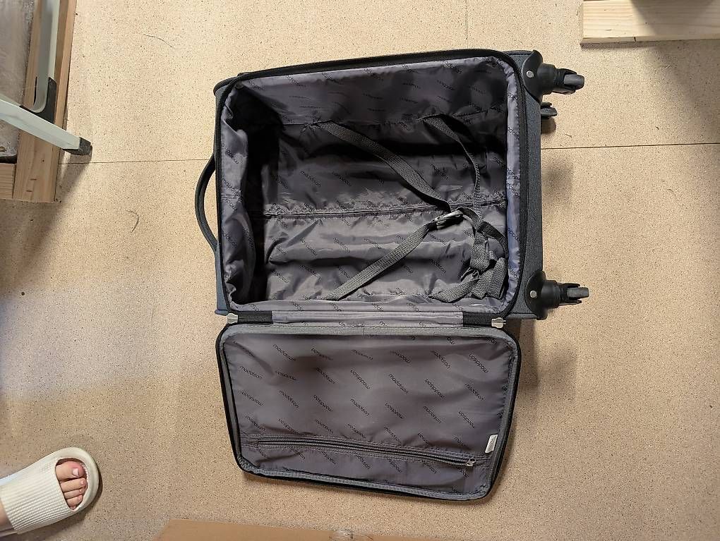 Valises de voyage: Handgepäck-Koffer – D'occasion à Zürich par olbredan