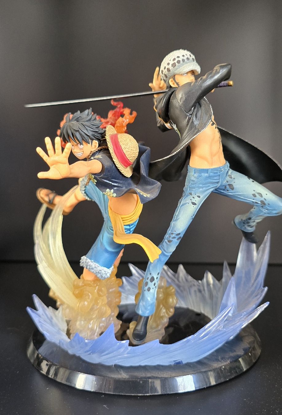 Figuren: Figurine One Piece Luffy & Law – Neu und originalverpackt aus Céligny von Cheyenne1991 1