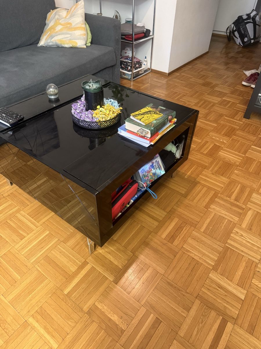 Tische: Couch Tisch – Gebraucht aus Zürich von afr_9gbr 1